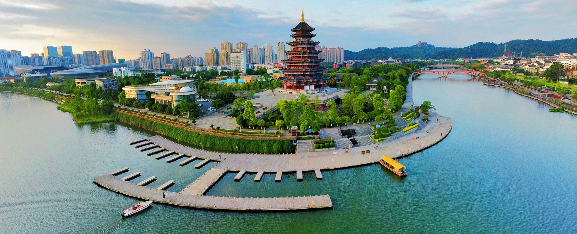 興企愛(ài)崗、志美行厲、建功立業(yè)
